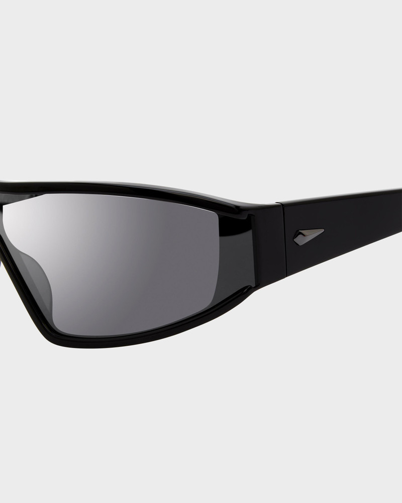 Cleo
Shield Sunglasses 3