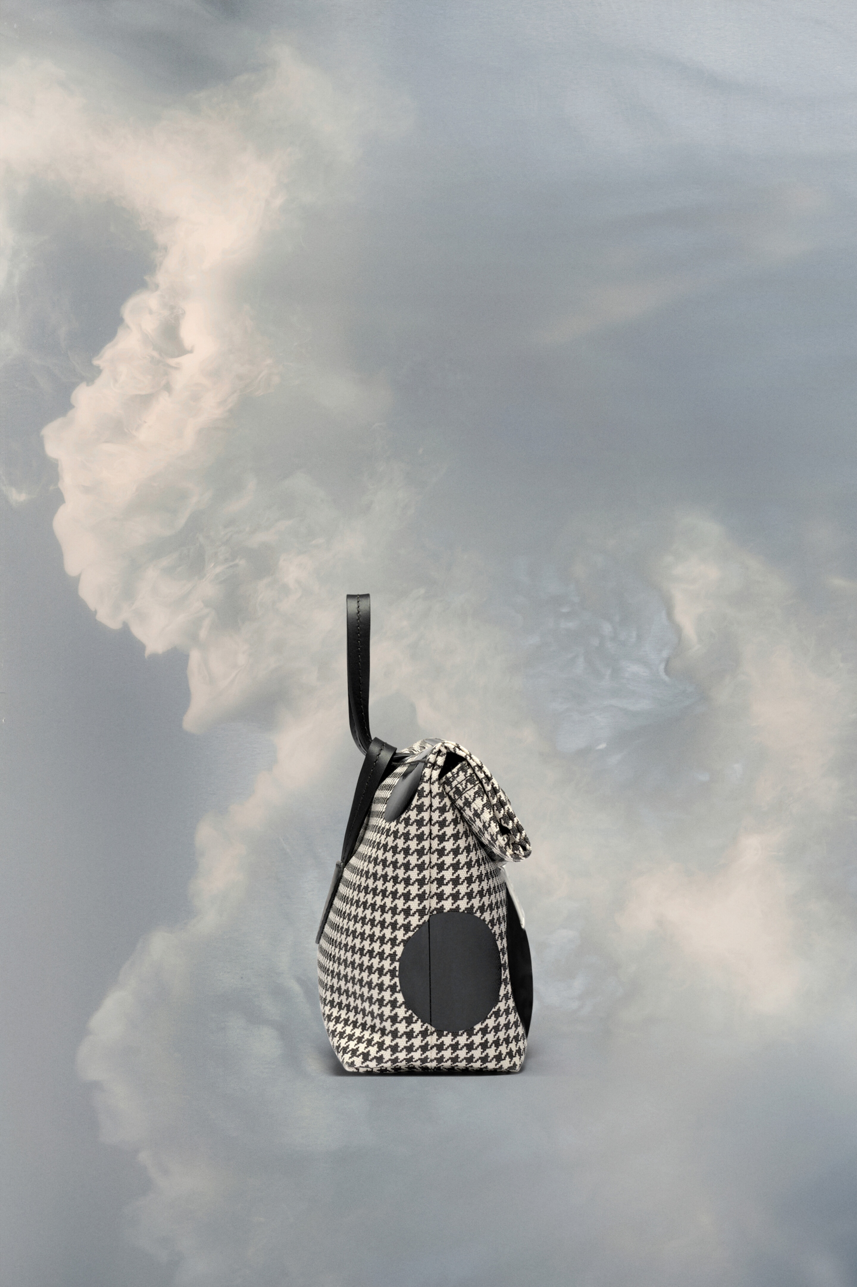 Dots clutch - 2