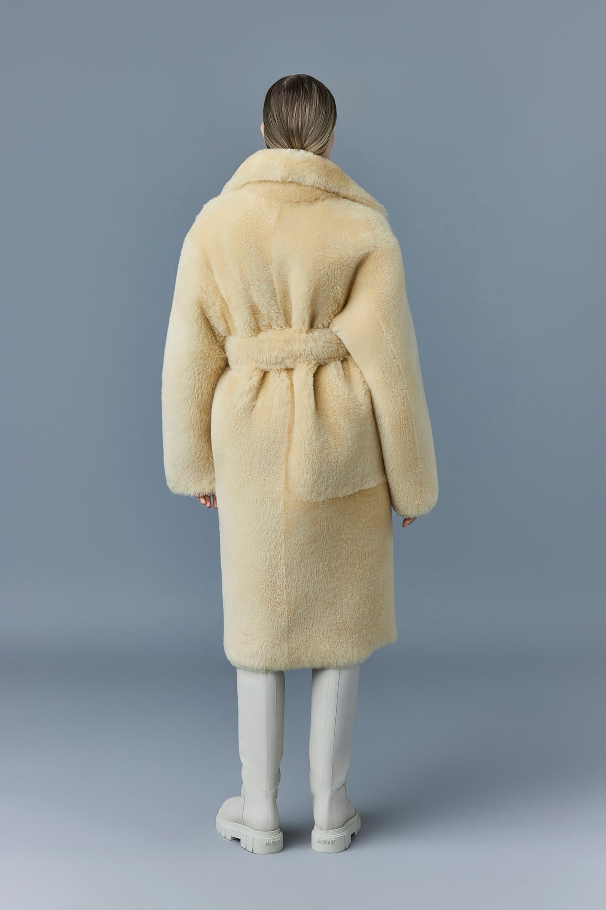 ETIENNE Shearling coat with belt - 5