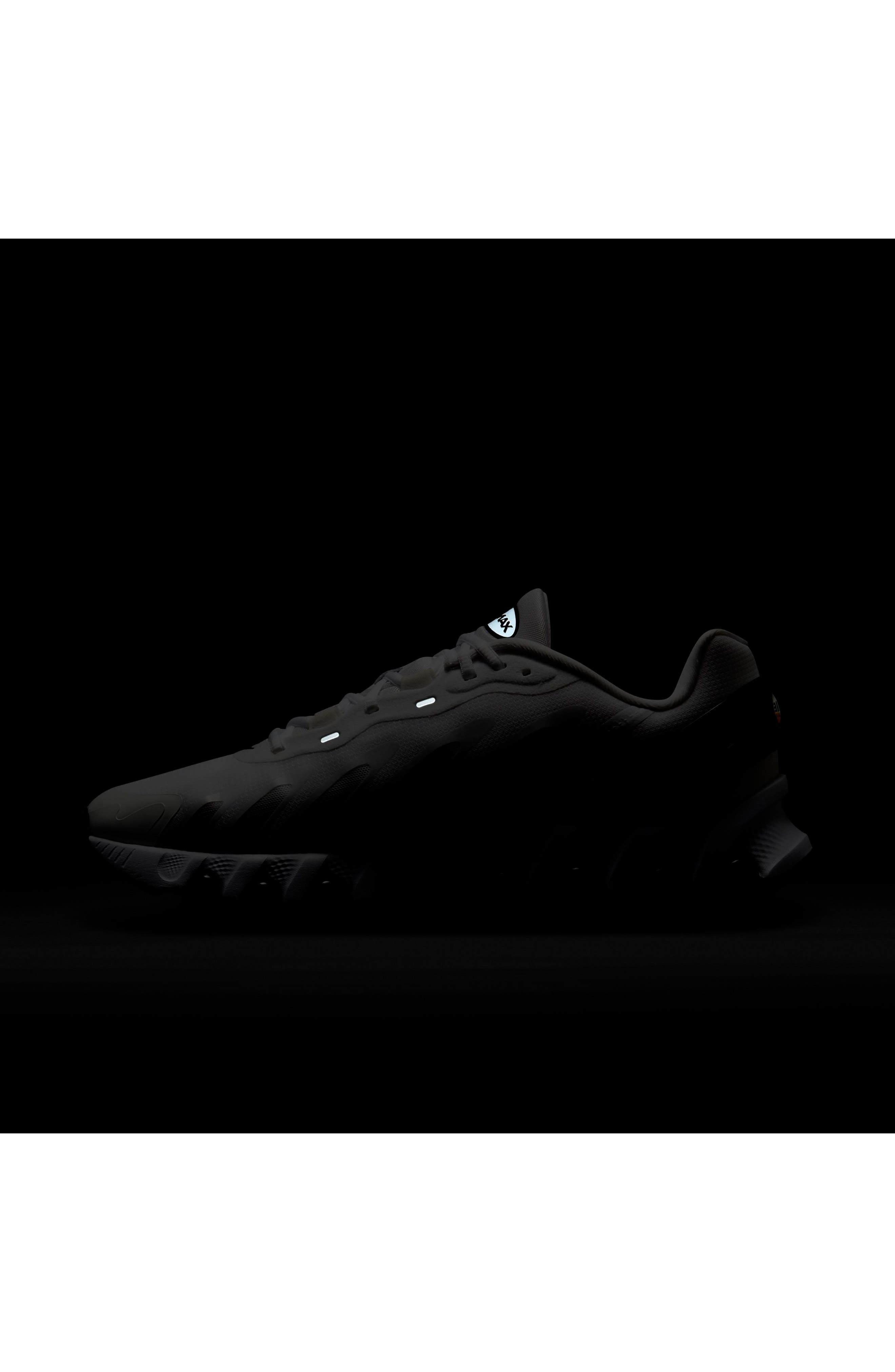 Nike Air Max Dn8 Sneaker in White/Black at Nordstrom - 9
