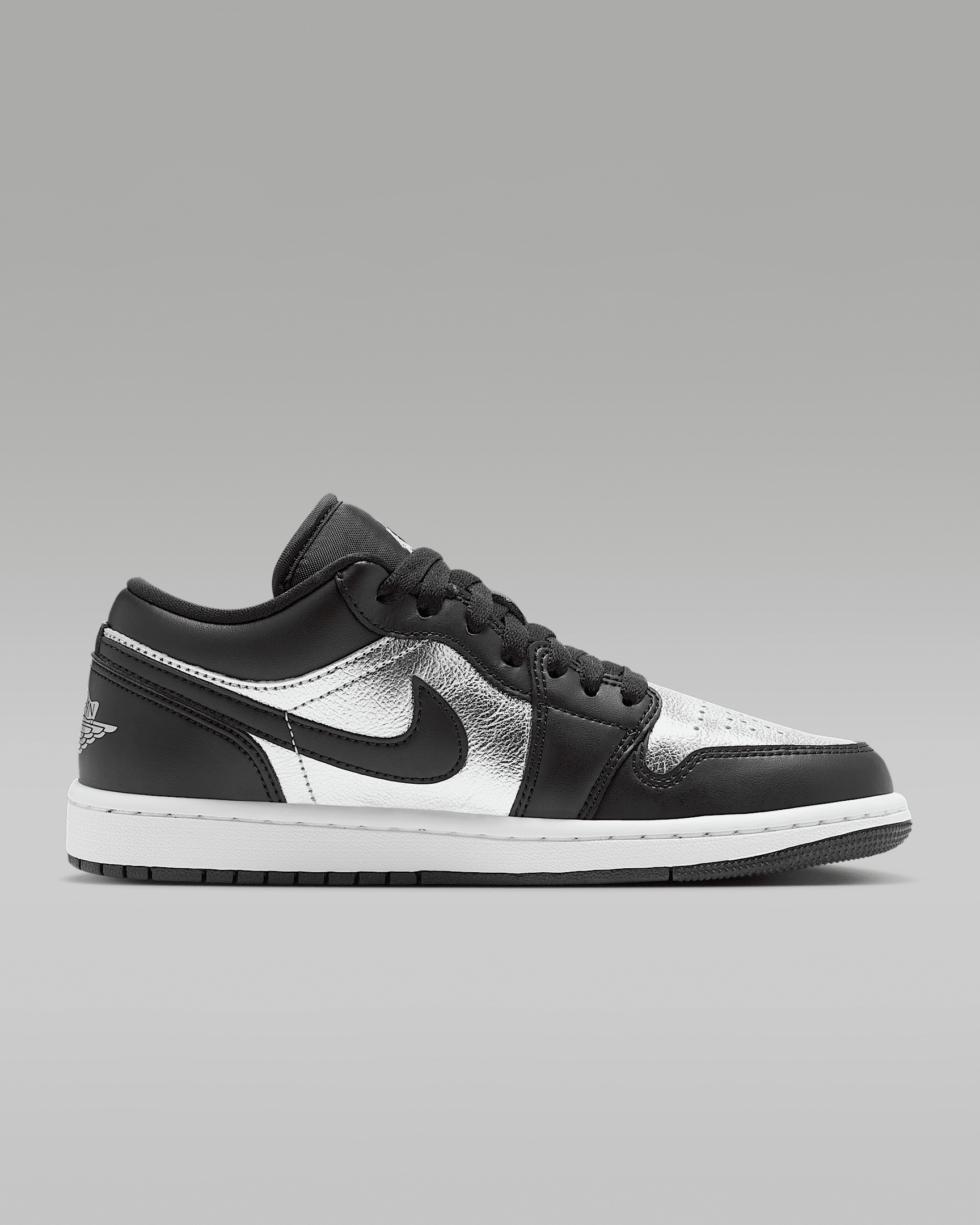Air Jordan 1 Low SE Women's Shoe - 3