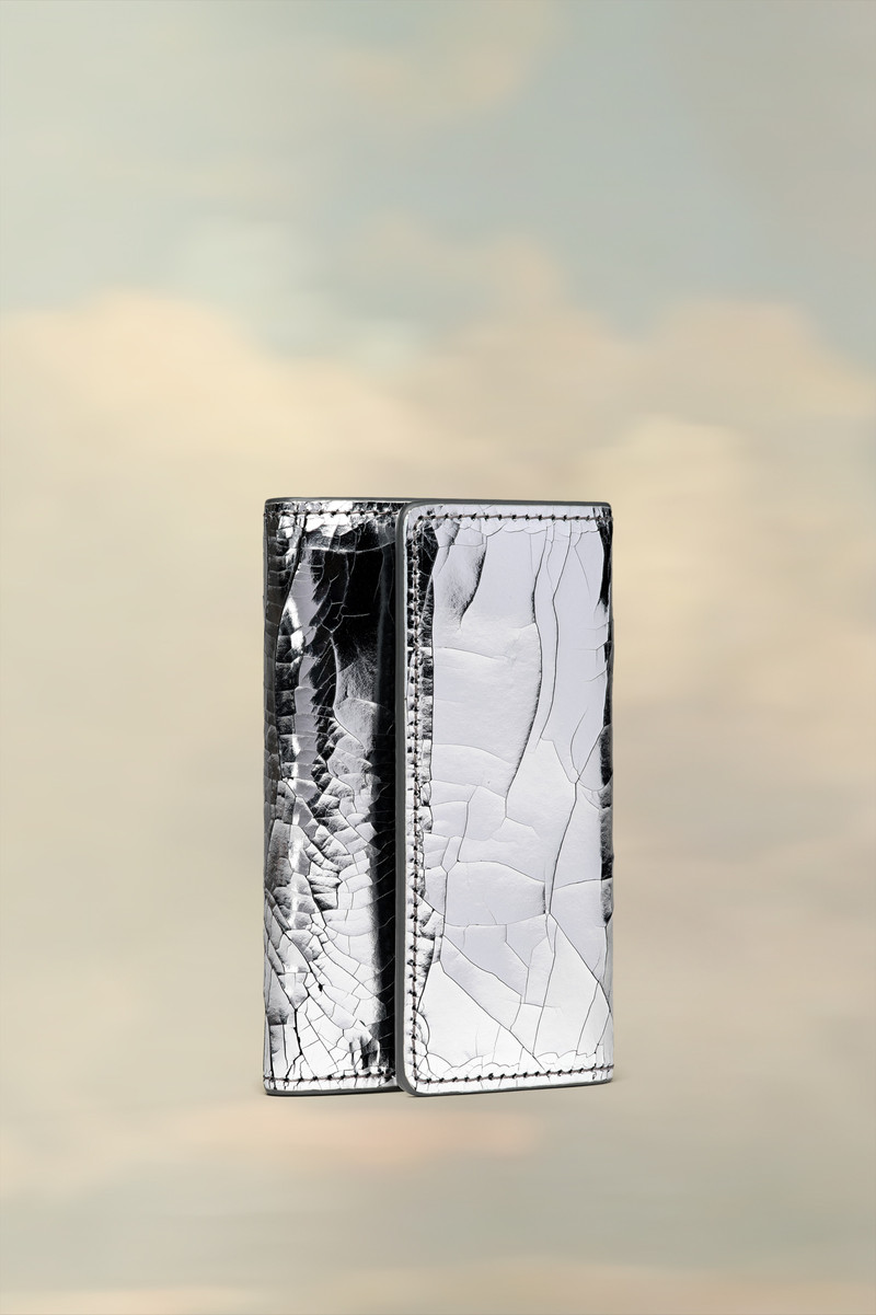 Broken mirror keyring wallet - 1