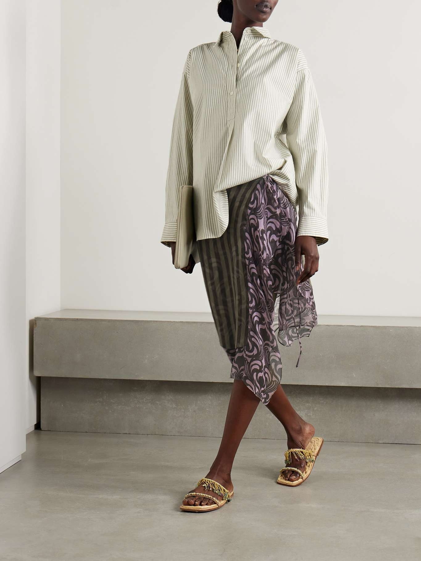 Asymmetric wrap-effect layered printed silk-crepon mini skirt - 2