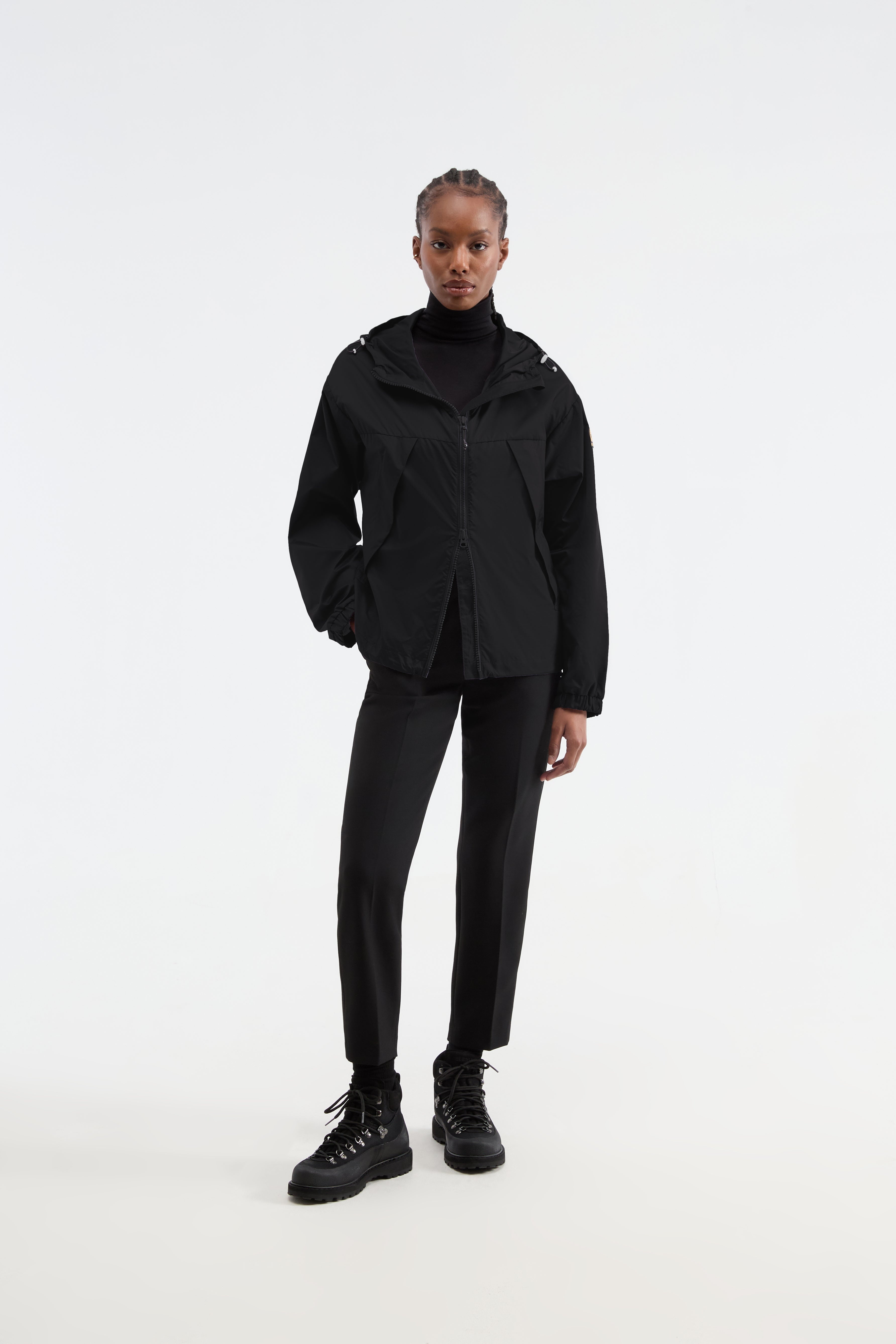 Langley Windbreaker with hood in Black Ripstop - 4