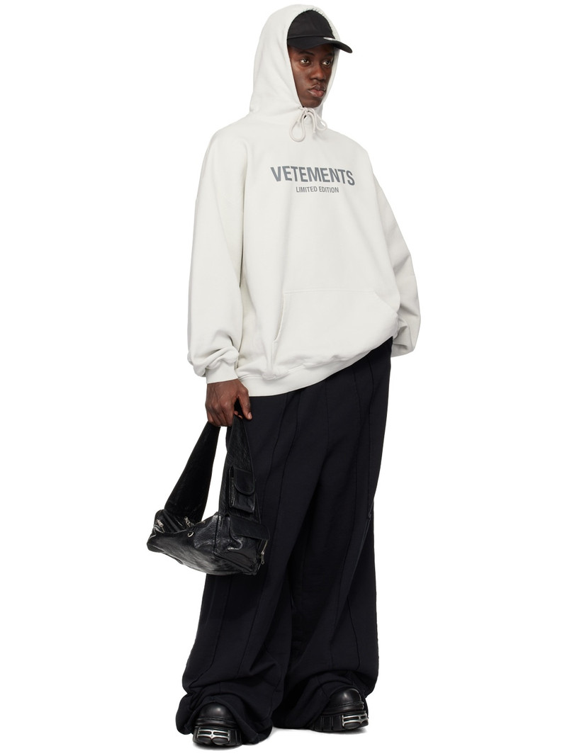 VETEMENTS Limited Edition 로고 인쇄 후드 outlook