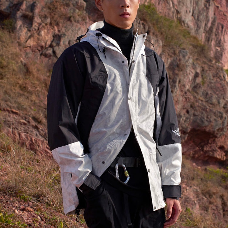 THE NORTH FACE Mountain Jacket 'White' NF0A4UDJ-0WP - 3