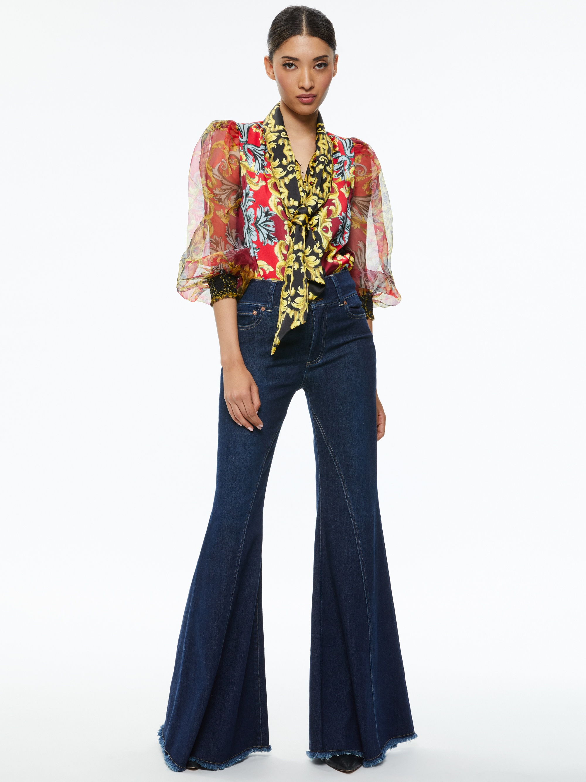 Alice + Olivia BEAUTIFUL HIGH RISE RUFFLE HEM JEAN