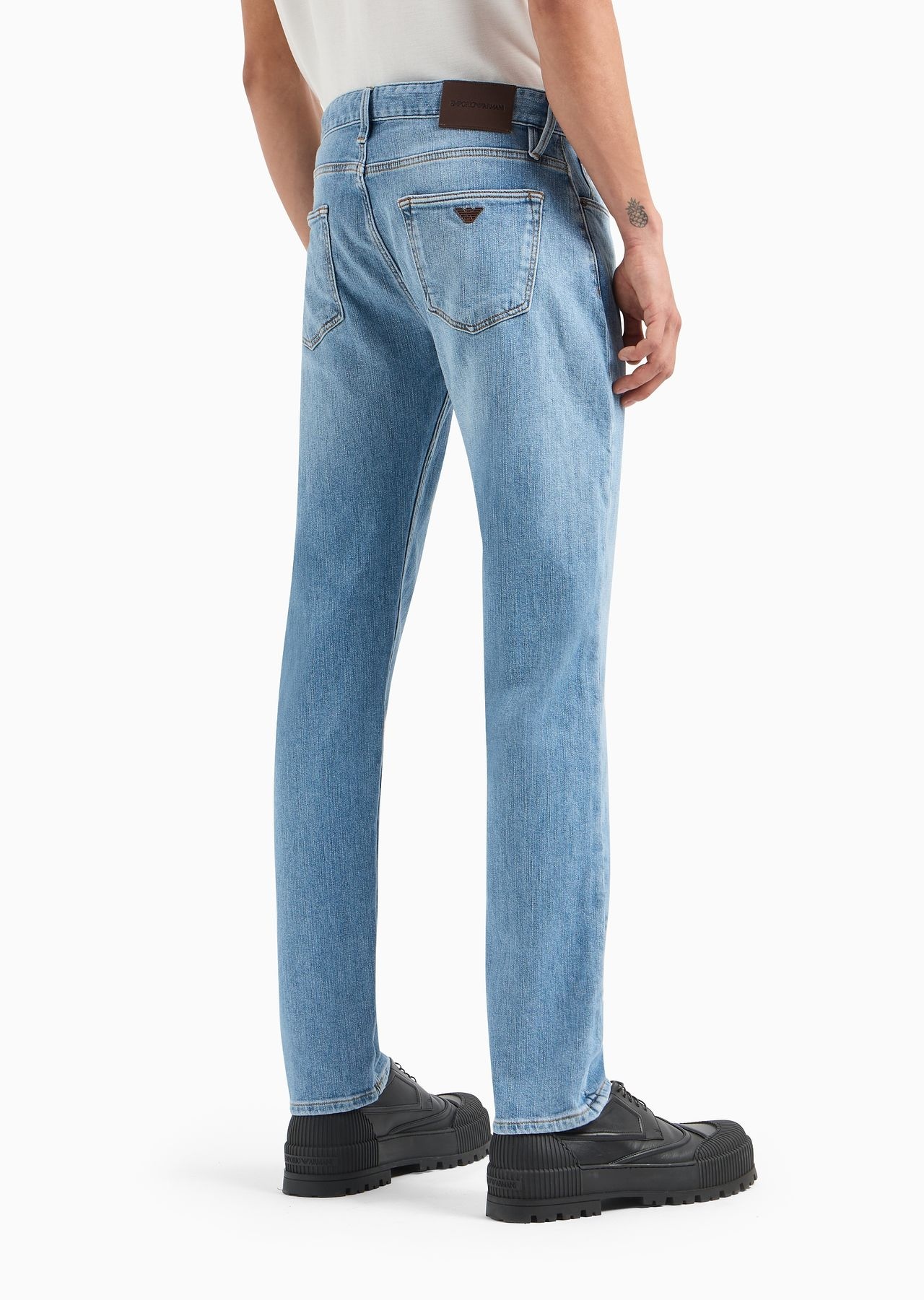 J75 slim-fit, worn-look denim jeans - 3