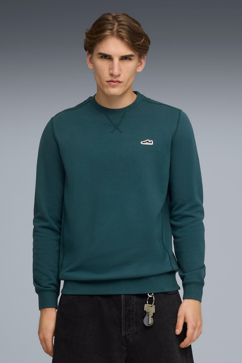 PUMA Wardrobe Essentials Suede Crew Men outlook