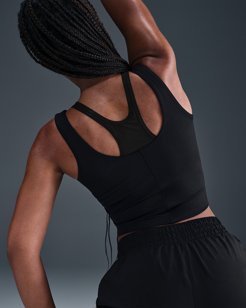 Nike Nike One Fitted Women's Dri-FIT Cropped Tank Top outlook