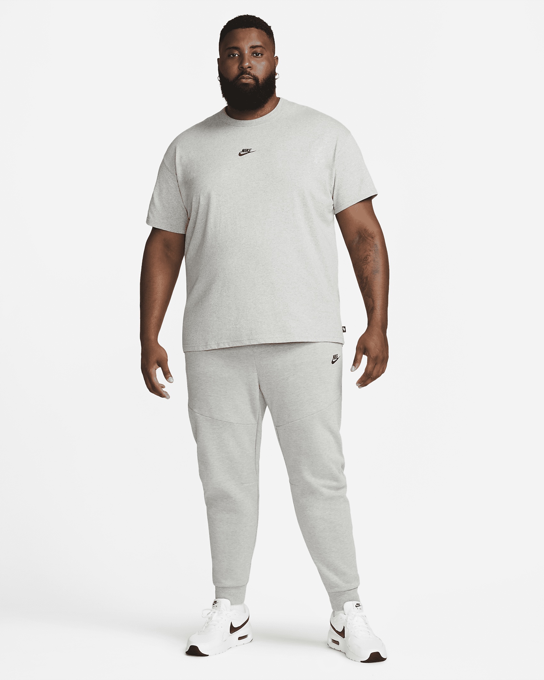 Nike Sportswear Premium Essentials Men's T-Shirt - 9