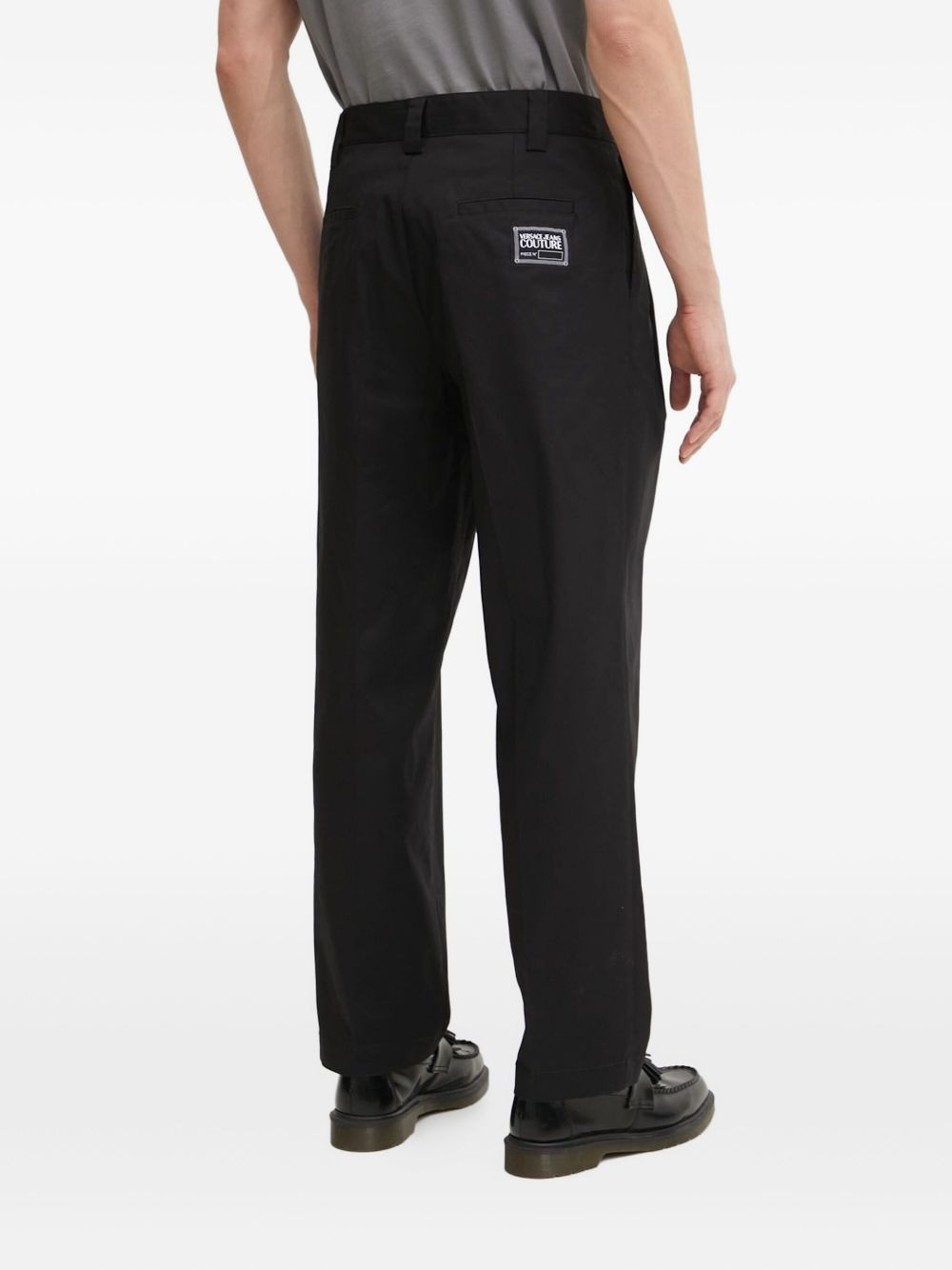logo-appliqué pleat-detail trousers - 2