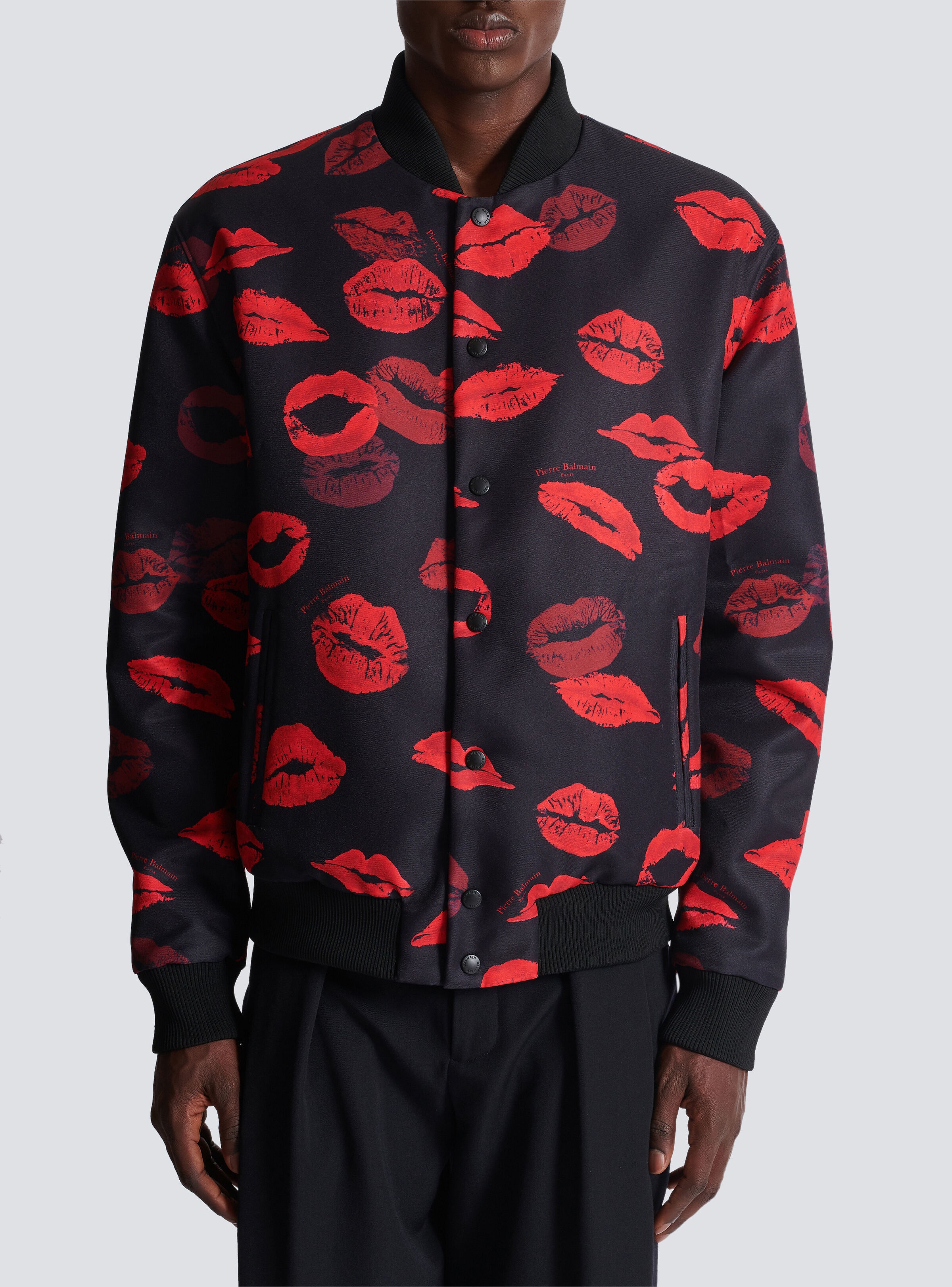 Reversible bomber jacket in plain and Kiss-print nylon - 5