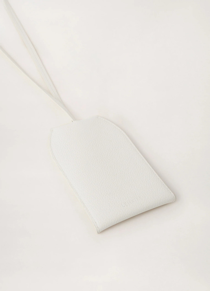 ENVELOPPE KEY RING POUCH
SOFT GRAINED LEATHER 3