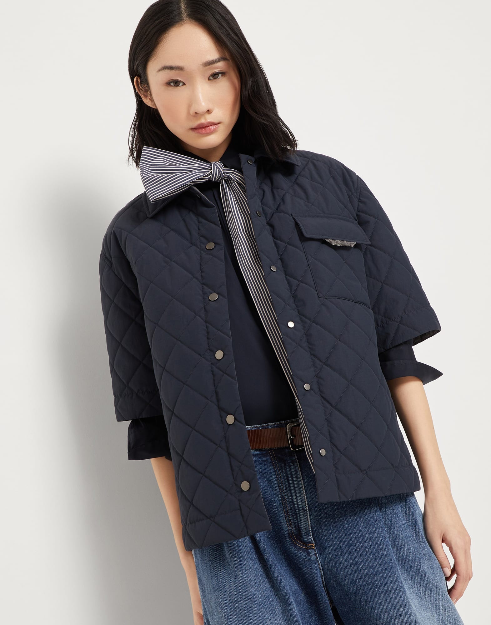 Water-resistant techno cotton short sleeve outerwear jacket with Thermore® padding and shiny flap de - 4