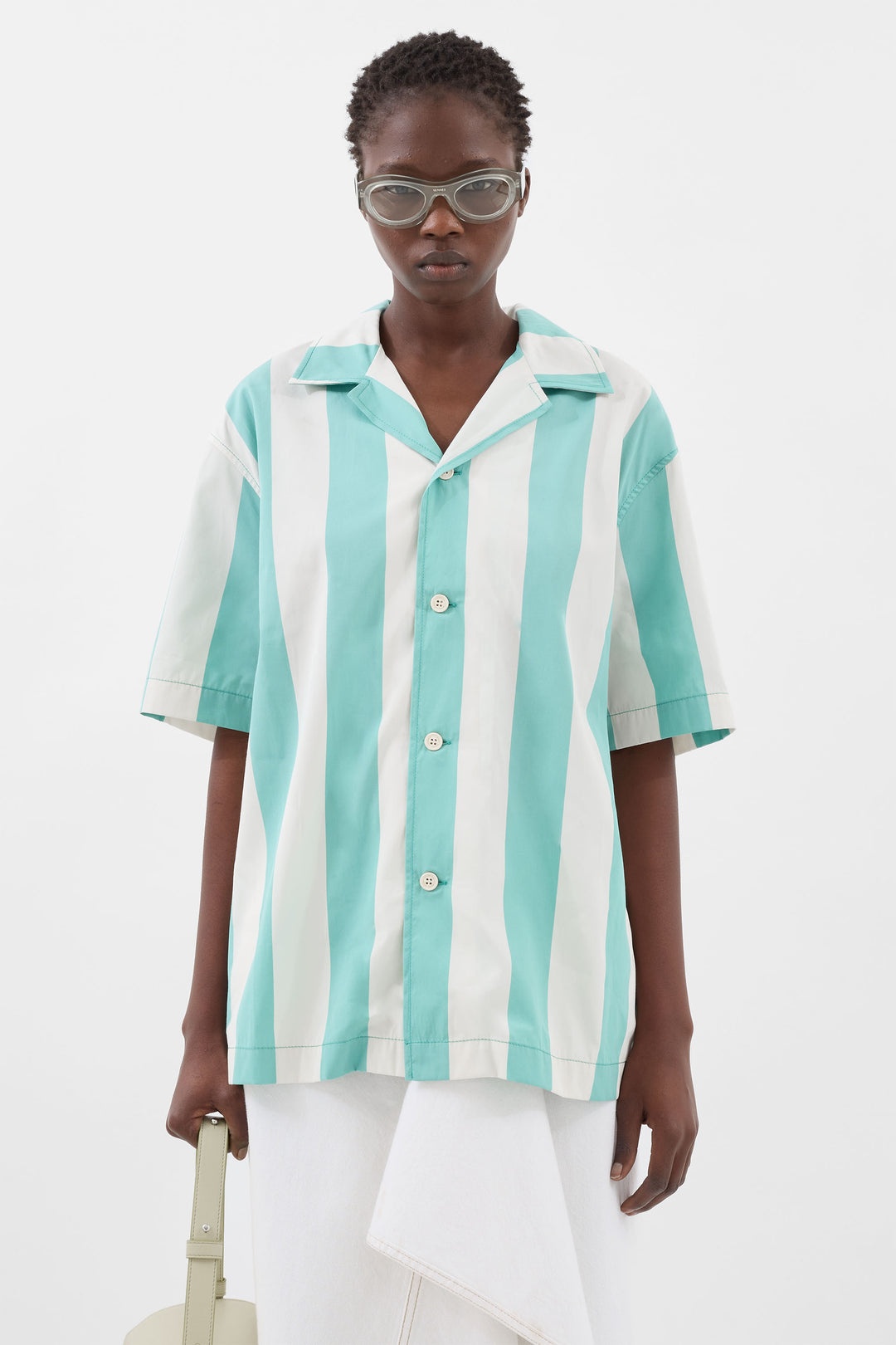 SHORTSLEEVE SHIRT / off white & green stripes - 2