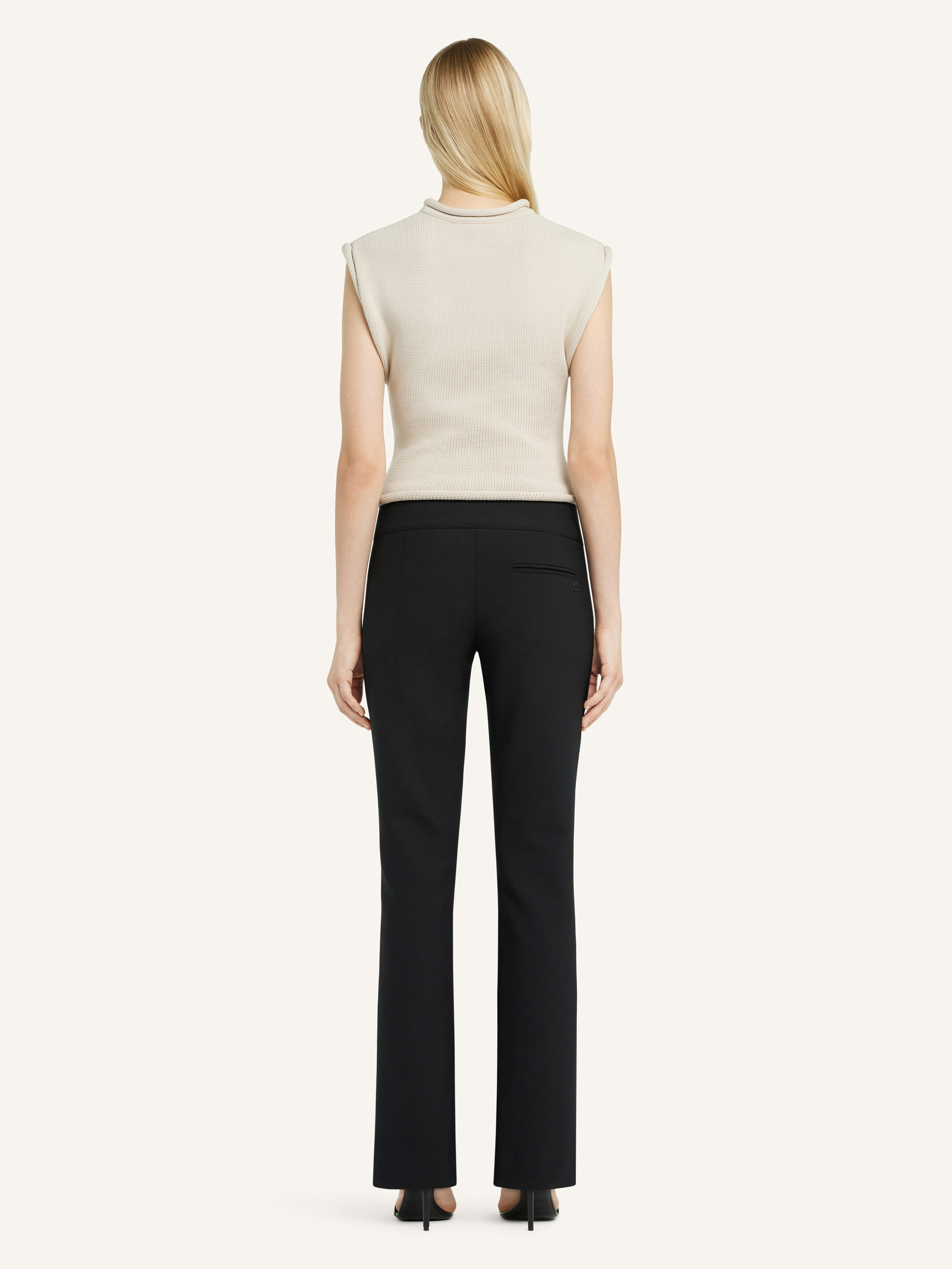 CROPPED SLEEVELES SWEATER - 4