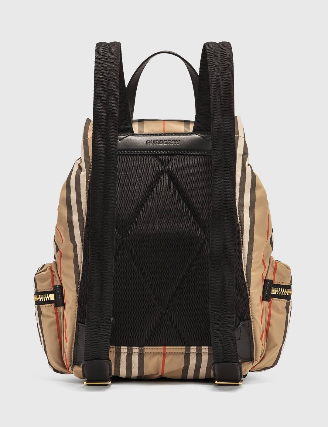 Medium Rucksack in Vintage Check ECONYL® - 4