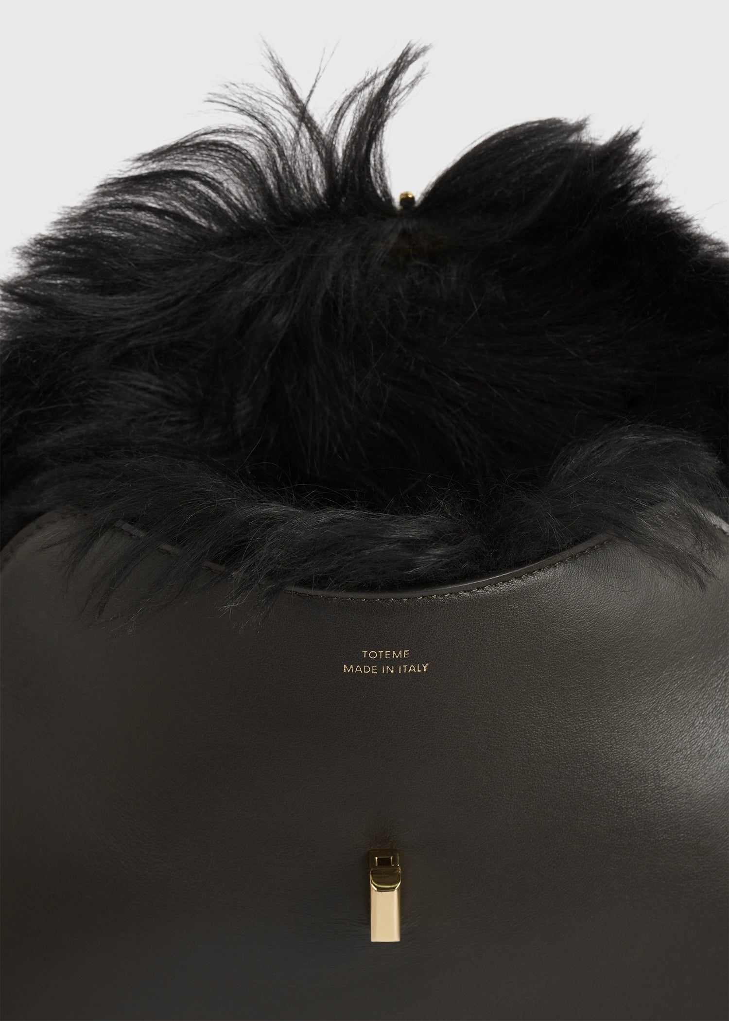 Shearling T-Lock clutch bark - 9
