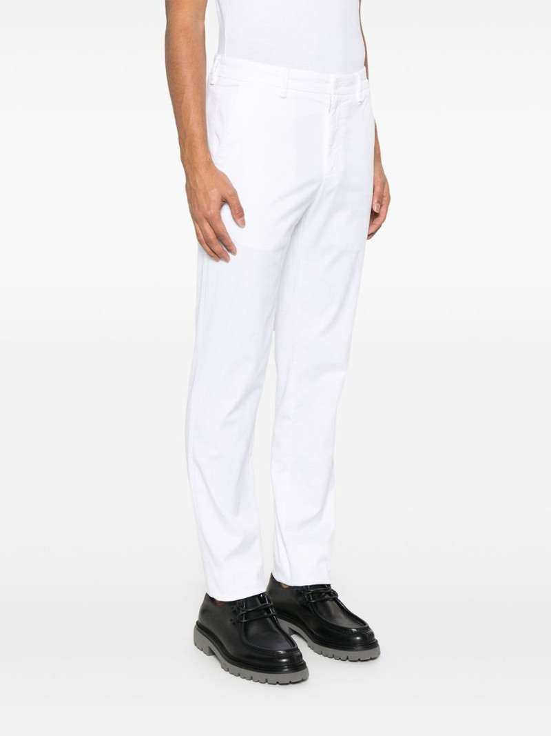 tapered jeans 3