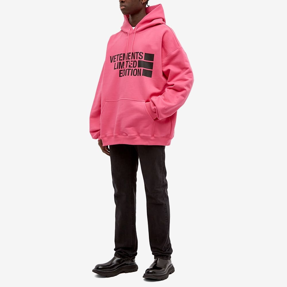 VETEMENTS Oversized Logo Limited Edition Hoody - 6