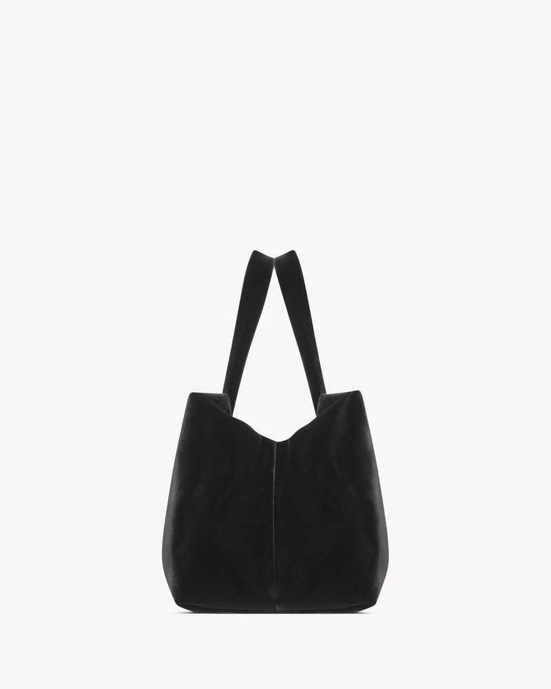 WEEKENDER IN VELVET 3