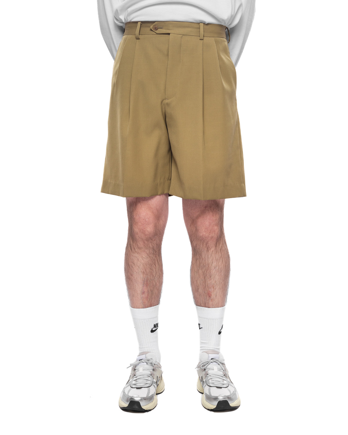 AURALEE Light Wool Max Gabardine Shorts Khaki | REVERSIBLE