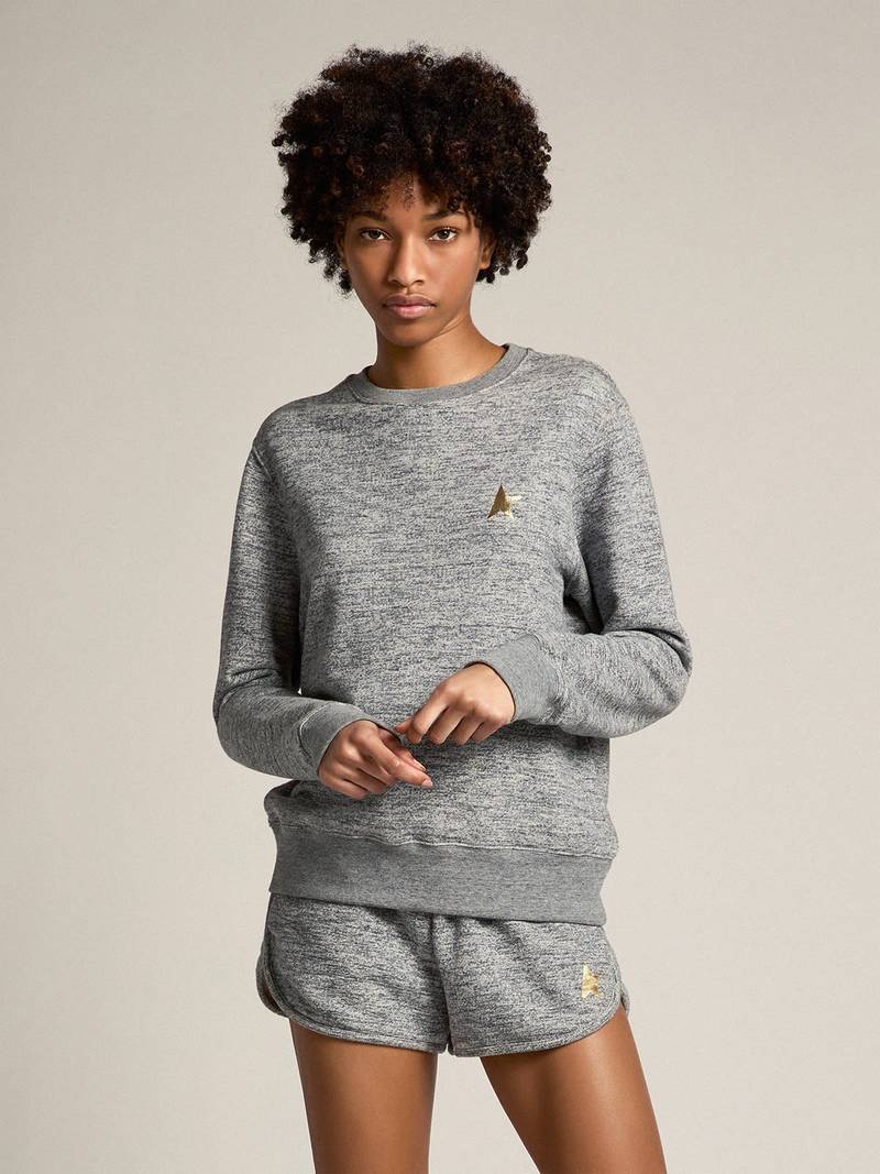 Melange gray shorts with gold star 4