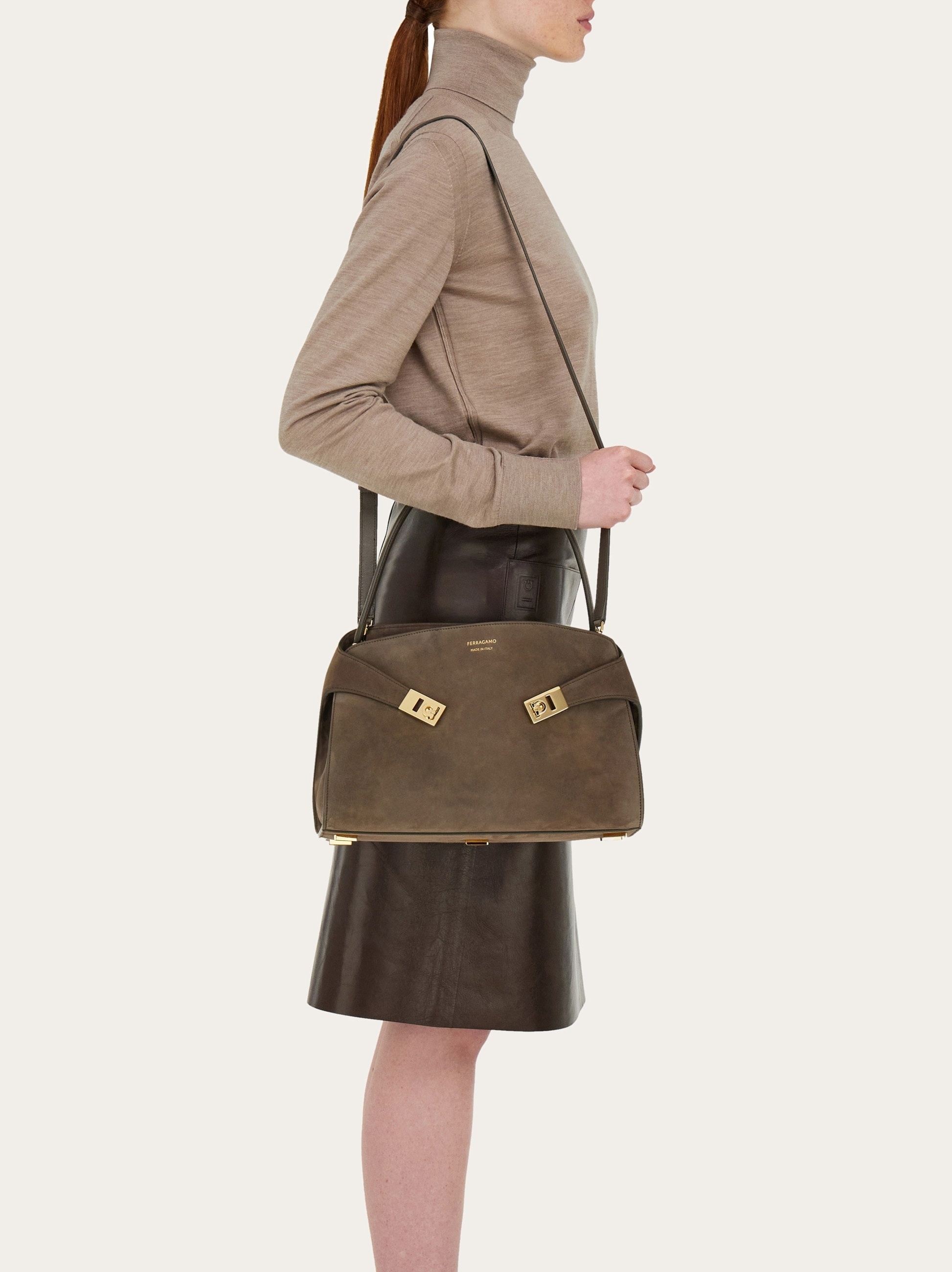 Hug soft bicolor shoulder bag (M) - 9