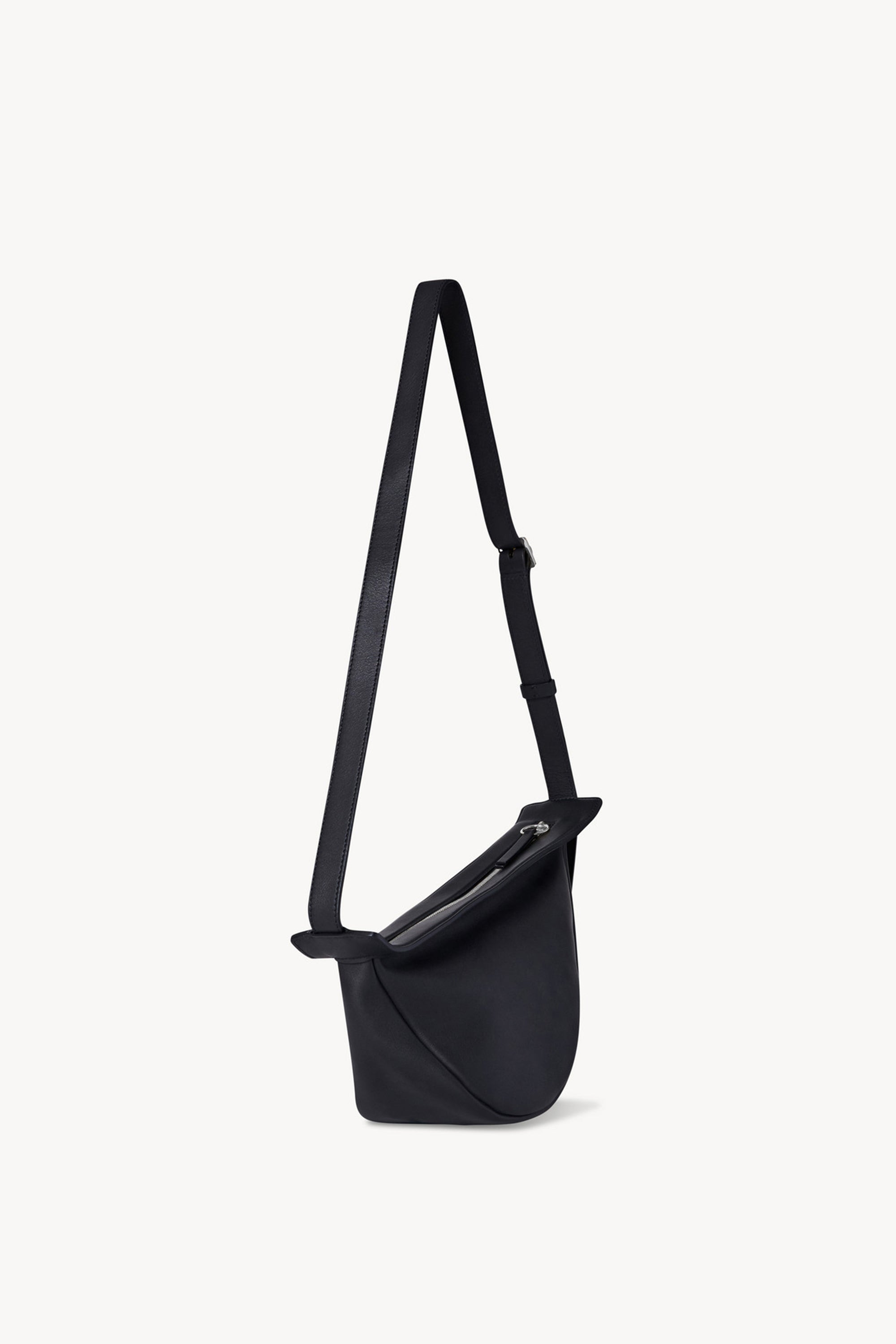 Small Slouchy Banana Bag in Leather - 2