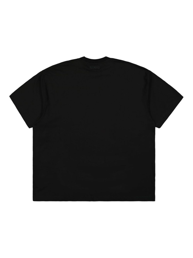 VETEMENTS logo-print T-shirt outlook