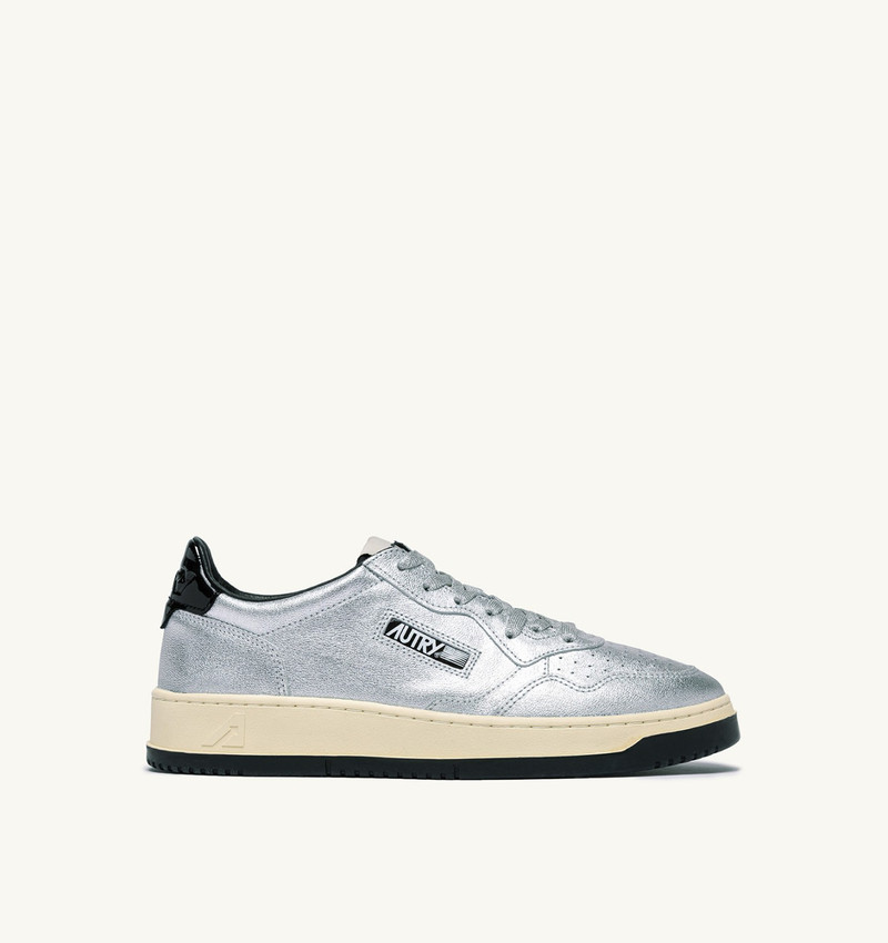 MEDALIST LOW SNEAKERS IN SILVER AND BLACK METALIZED LEATHER 1