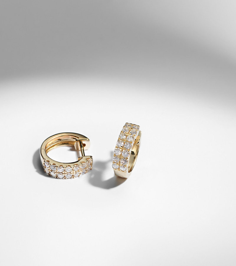 Twin 14kt gold earrings with diamonds 5