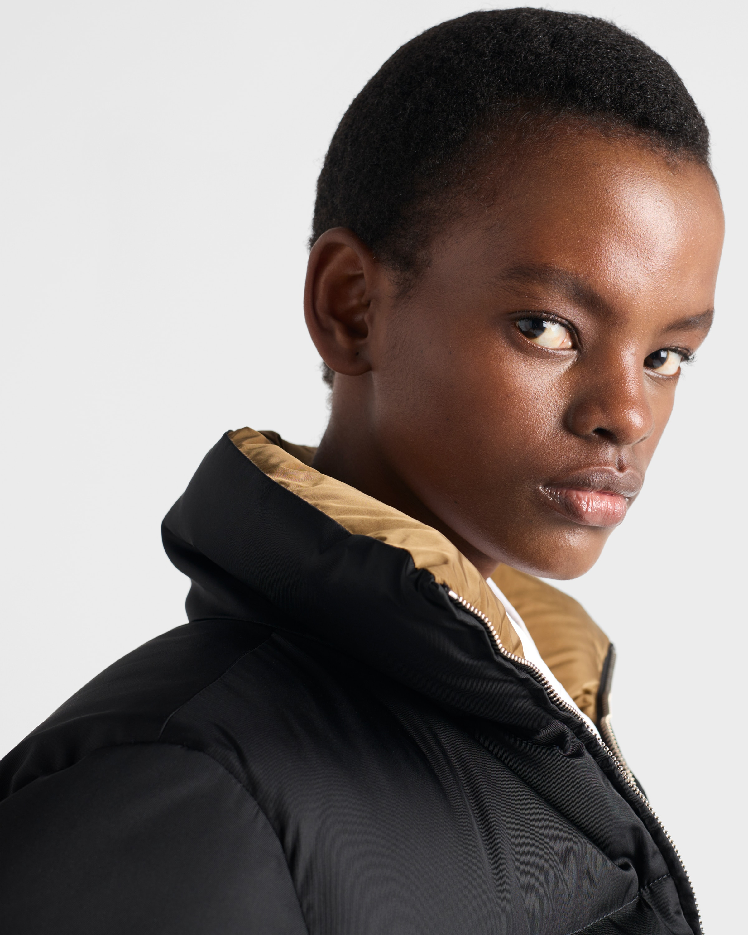 Cropped Re-Nylon down jacket - 3
