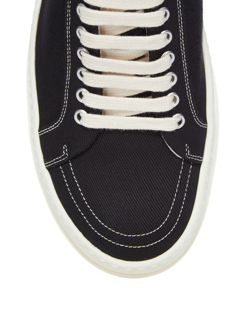 SNEAKERS 5