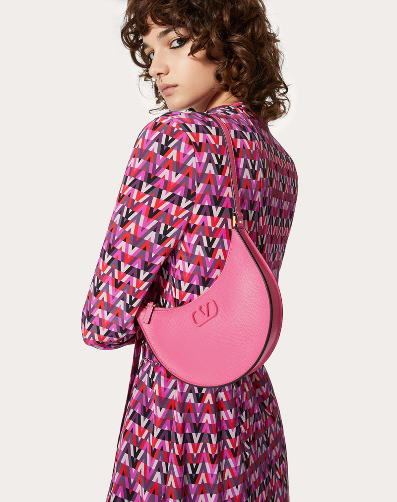 MINI VLOGO SIGNATURE GRAINY CALFSKIN HOBO BAG 5