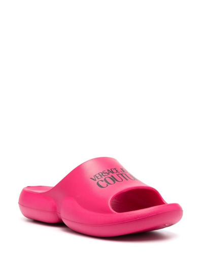 VERSACE JEANS COUTURE Tago logo-print slides outlook