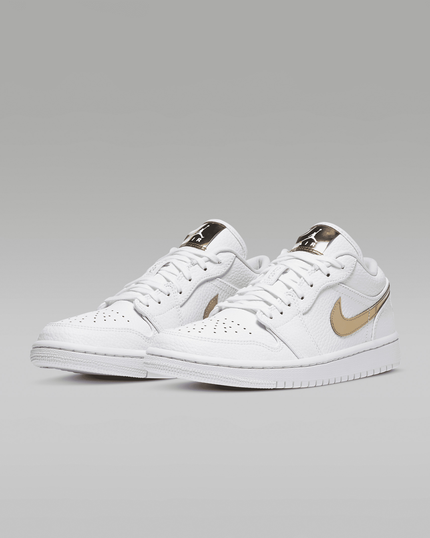 Air Jordan 1 Low SE Women's Shoes - 5