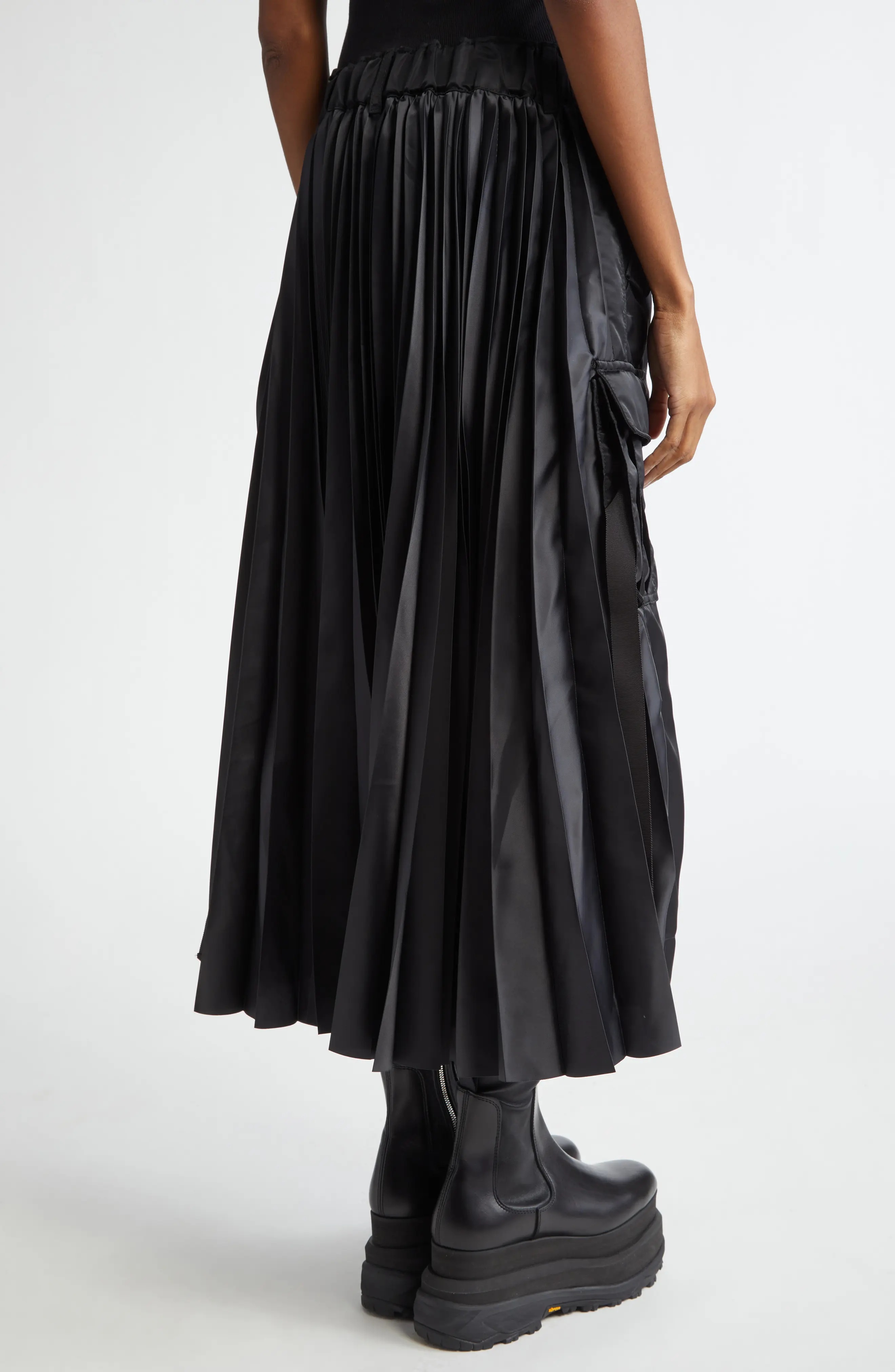 ■sacai■サカイ■Insulated Nylon Twill Midi Cargo Skirt■ Sacai Insulated Nylon Twill Midi Cargo Skirt | Nordstrom