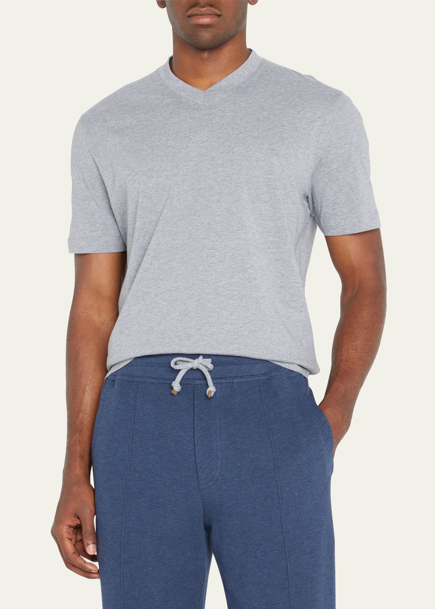 Men's Basic-Fit V-Neck T-Shirt - 4