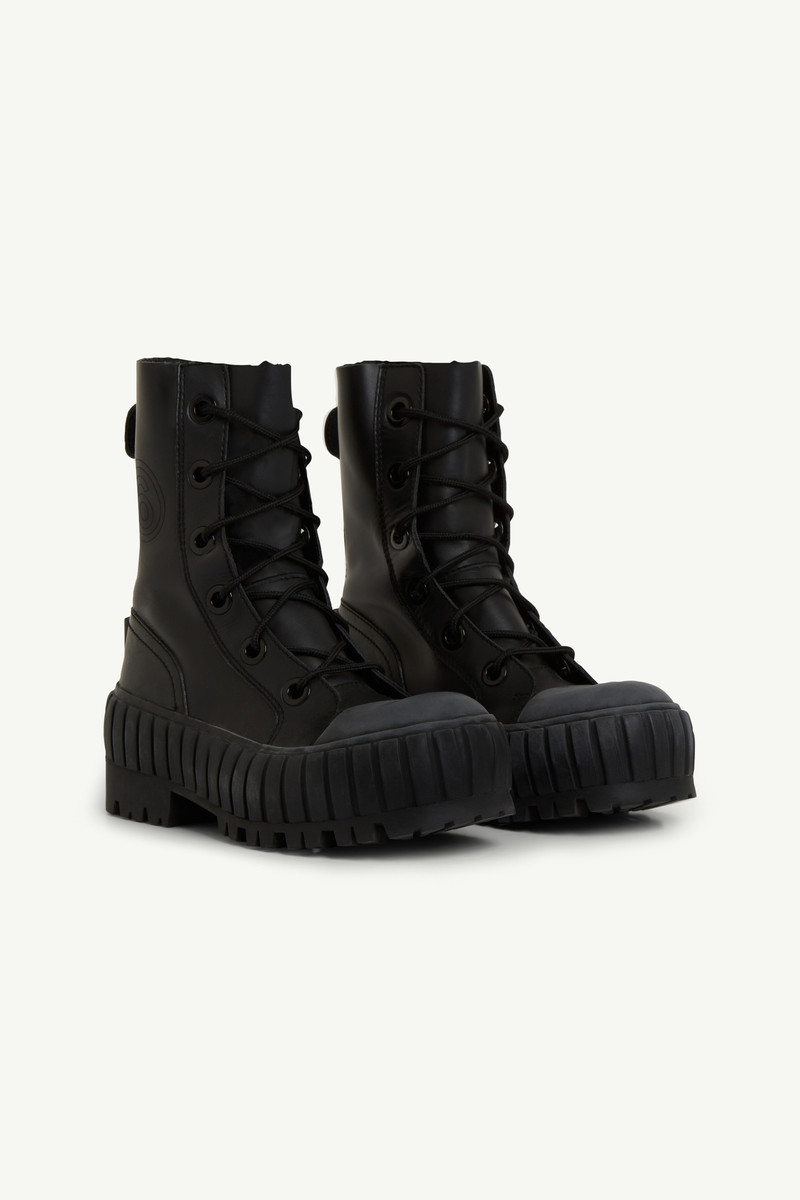 MM6 Maison Margiela Vulcanized boots outlook
