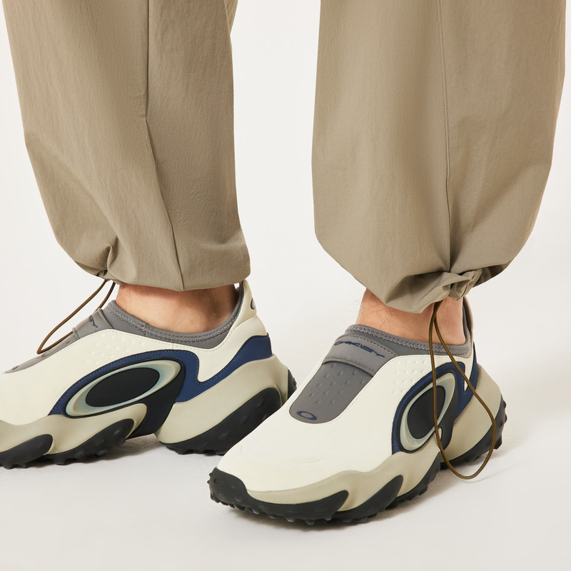 Oakley Detachable Wide Straight 7