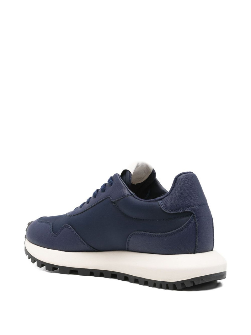 logo-plaque sneakers 3