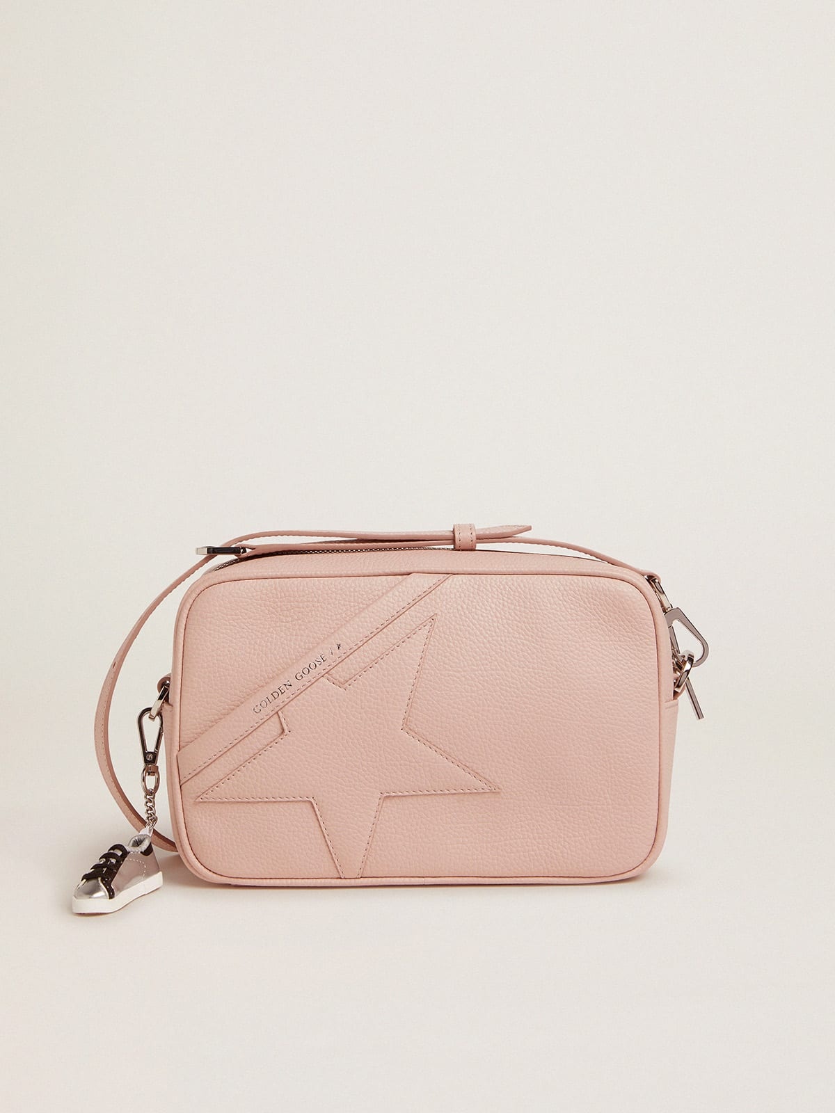 Star Bag in quartz-pink hammered leather with tone-on-tone star - 1