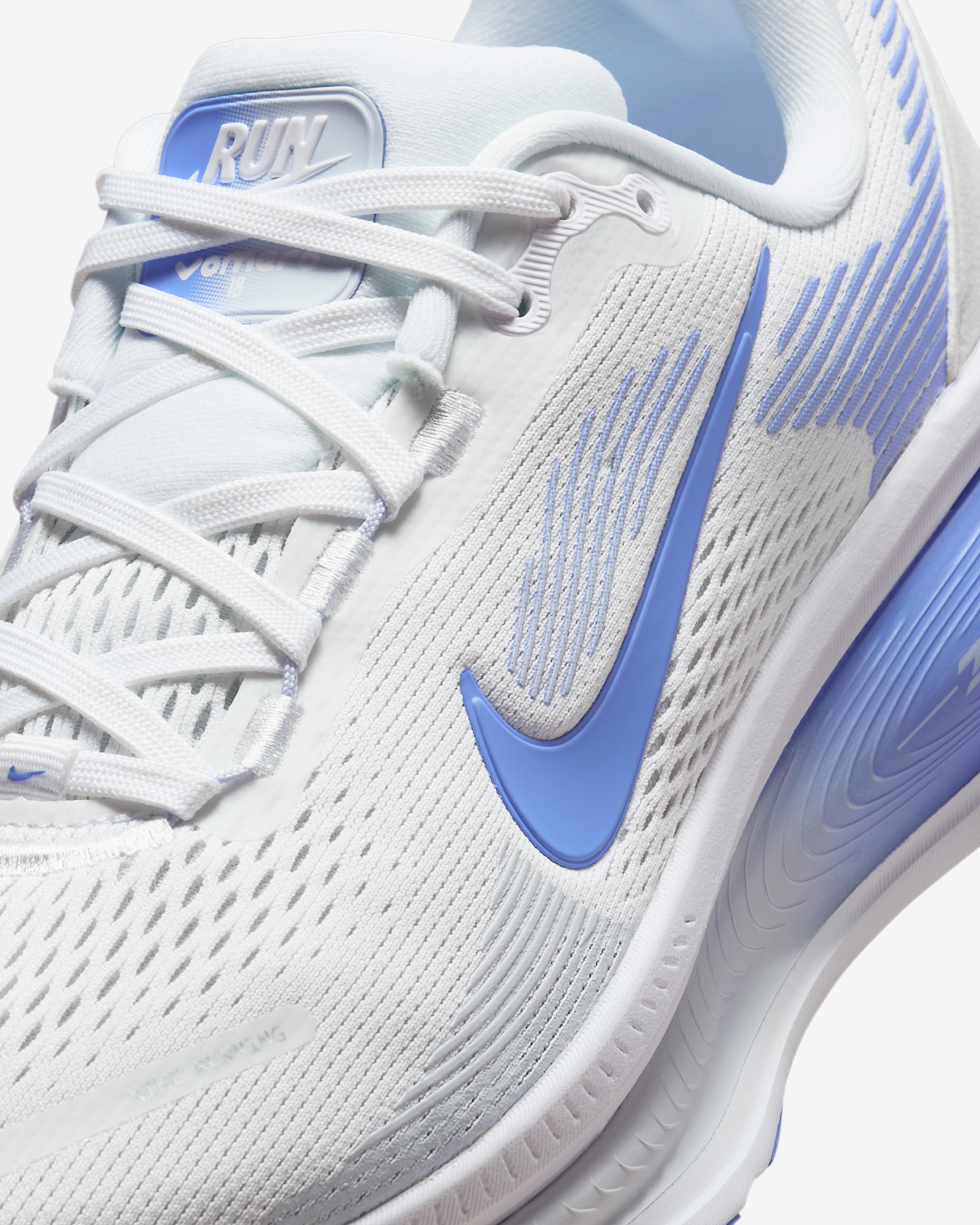 Nike Vomero 18 Women's Road Running Shoes - 7