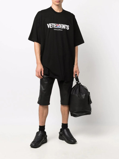 VETEMENTS South Korea flag logo-print T-shirt outlook