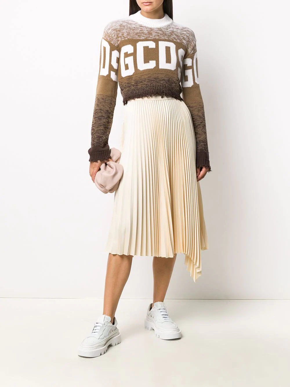 raw-edge cropped logo sweater - 2