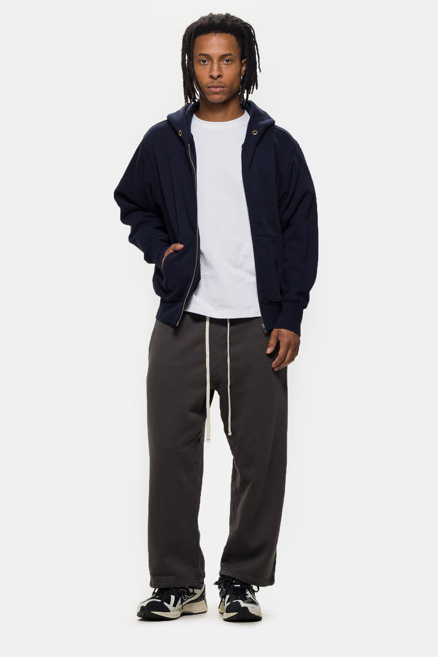Cropped Relaxed  Pant in Vintage Black - 2