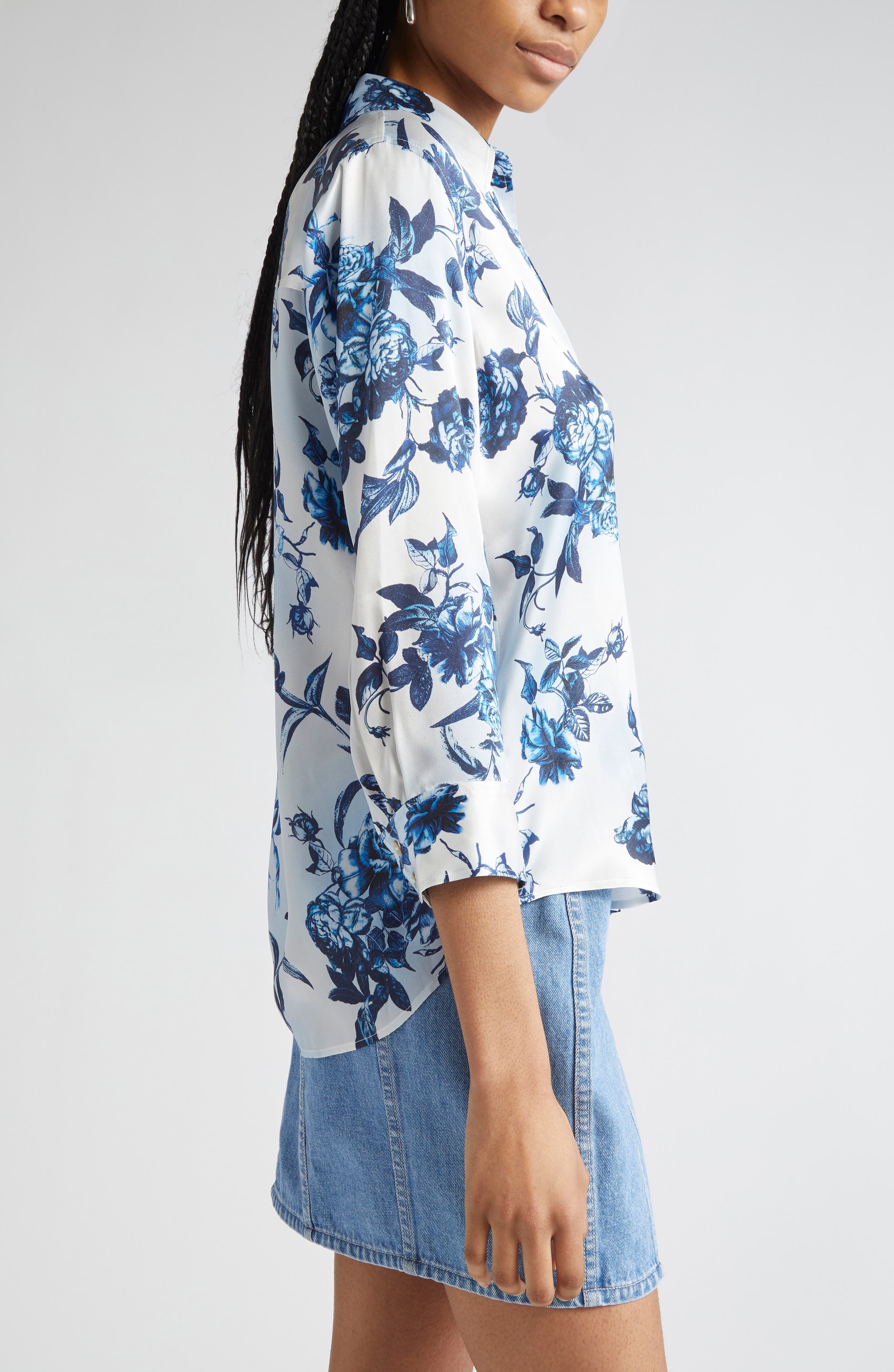 L'AGENCE Dani Floral Silk Button-Up Shirt in White/Blue Painterly Floral at Nordstrom - 4