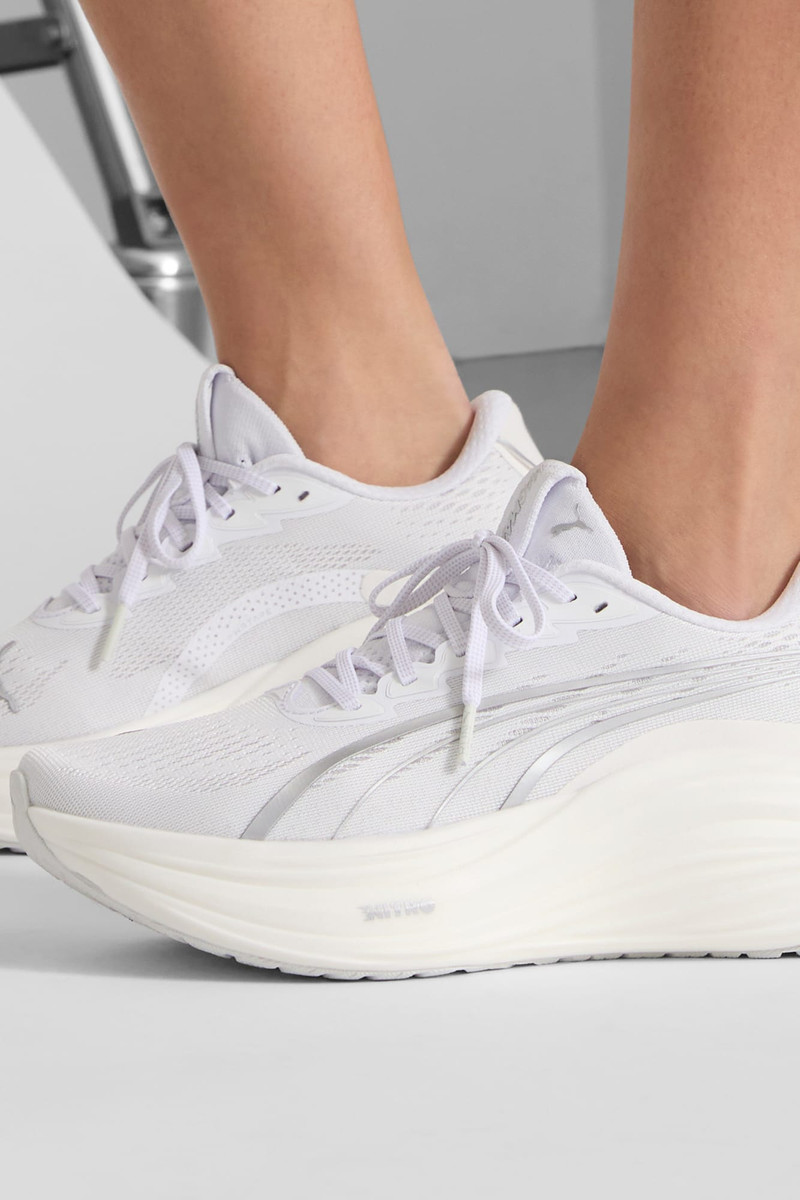 PUMA MagMax NITRO™ Women's Running Shoes outlook